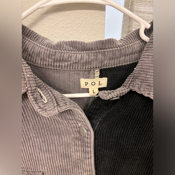 Boutique Shacket - Picture 2 of 3